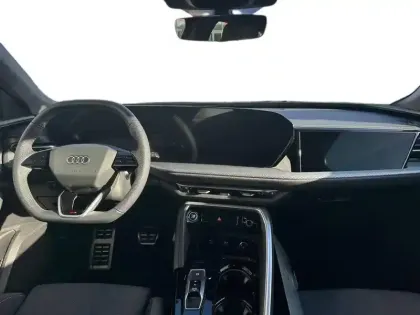 Photo 45 Audi Q5  e-hybrid 299 ch S tronic 7 Quattro