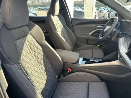 Photo 34 Audi Q5  e-hybrid 299 ch S tronic 7 Quattro