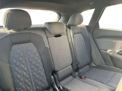 Photo 44 Audi Q5  e-hybrid 299 ch S tronic 7 Quattro