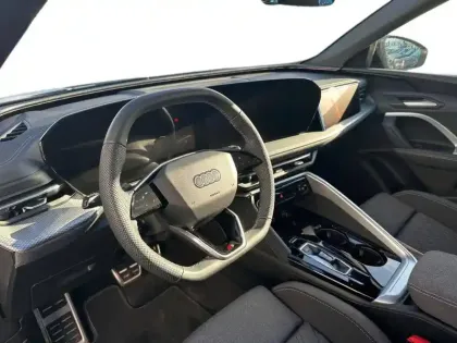 Photo 49 Audi Q5  e-hybrid 299 ch S tronic 7 Quattro