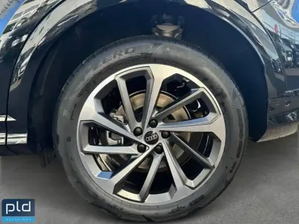 Photo 18 Audi Q5  e-hybrid 299 ch S tronic 7 Quattro