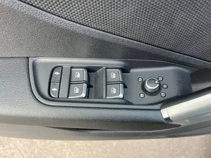 Photo 21 Audi Q2  35 TFSI 150 S tronic 7