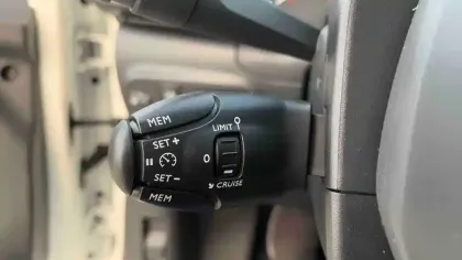 Photo 17 Citroën C3  SOCIETE BLUEHDI 100 S&S BVM6