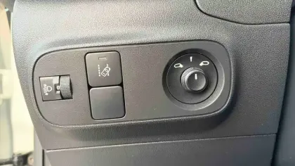 Photo 16 Citroën C3  SOCIETE BLUEHDI 100 S&S BVM6