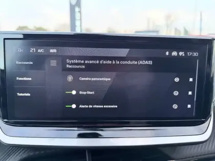 Photo 68 Peugeot 2008  Hybrid 136 e-DCS6