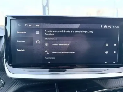 Photo 69 Peugeot 2008  Hybrid 136 e-DCS6