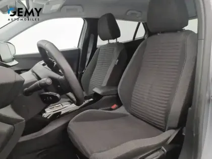 Photo 8 Peugeot 2008  Electrique 136 ch