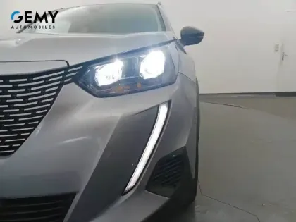 Photo 15 Peugeot 2008  Electrique 136 ch