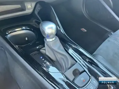 Photo 13 Toyota C-HR  2.0 Hybride 184ch GR Sport E-CVT