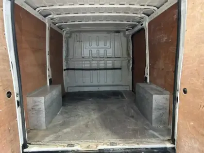 Photo 5 Citroën Jumper  Fg 30 L1H1 2.2 BlueHDi 140 S&S Driver