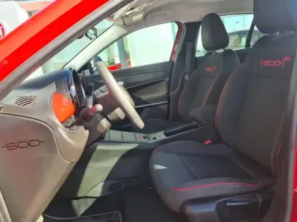 Photo 6 Fiat 600  e 156ch 54kWh Red