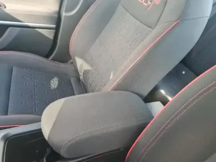 Photo 13 Fiat 600  e 156ch 54kWh Red