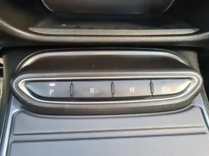 Photo 11 Fiat 600  e 156ch 54kWh Red