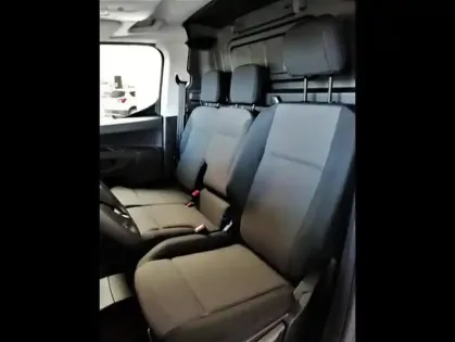 Photo 8 Opel Combo Cargo  M 800kg 100 kW Batterie 50 kWh