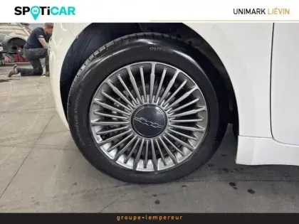 Photo 12 Fiat 500  e 118ch Icône