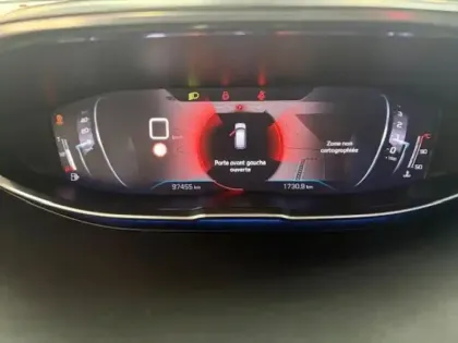 Photo 13 Peugeot 3008  1.5 BlueHDi 130ch S&S Allure Pack