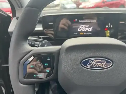 Photo 14 Ford Explorer  286ch Extended Range 77kWh RWD