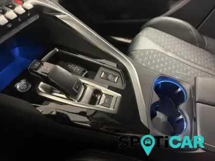 Photo 13 Peugeot 3008  1.2 PureTech 130ch S&S ROADTRIP EAT8