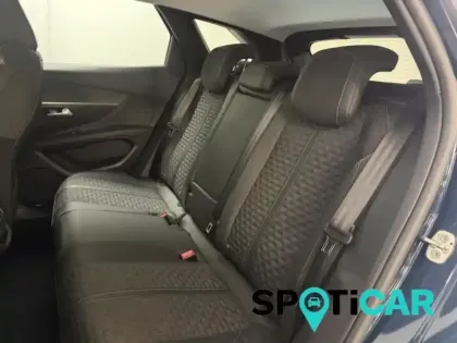 Photo 10 Peugeot 3008  1.2 PureTech 130ch S&S ROADTRIP EAT8