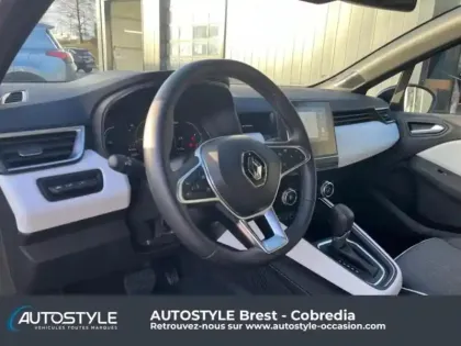 Photo 38 Renault Clio  1.6 E-Tech 145ch full hybrid Techno