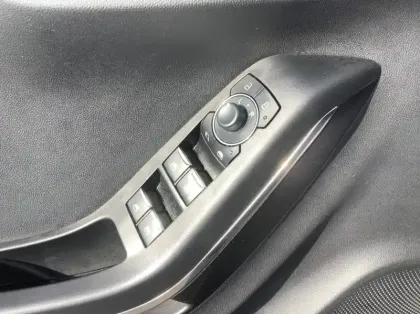 Photo 16 Ford Puma 1.0 EcoBoost 125 ch mHEV S&amp;S Powershift ST-Line