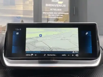 Photo 7 Peugeot 208 II PureTech 100 S&amp;S EAT8 Allure Business