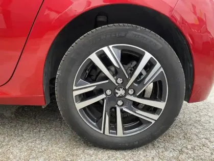 Photo 17 Peugeot 208 II PureTech 100 S&amp;S EAT8 Allure Business