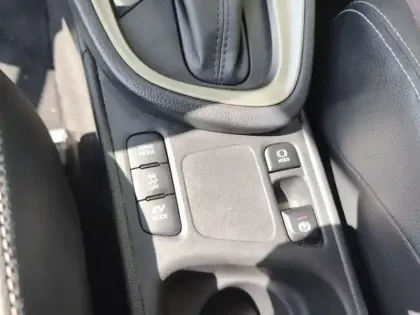 Photo 18 Toyota Yaris Gén. I Ph1 Collection 5