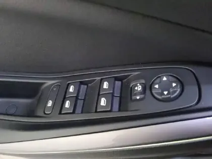 Photo 28 Opel Grandland  1.2 Turbo 130 ch