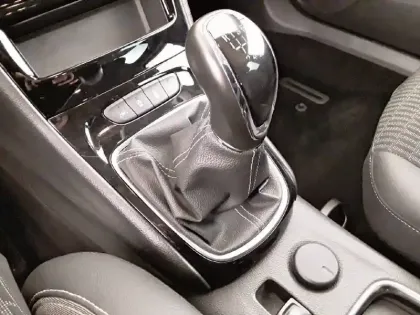 Photo 13 Opel Astra  Sports Tourer 1.2 Turbo 110 ch BVM6