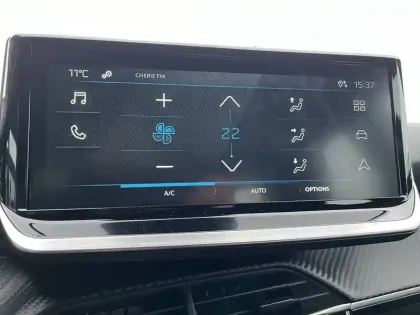 Photo 21 Peugeot 2008  100 S&S BVM6