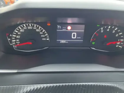 Photo 45 Peugeot 2008  100 S&S BVM6