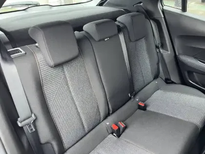 Photo 15 Peugeot 2008  100 S&S BVM6