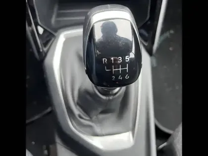 Photo 56 Peugeot 2008  100 S&S BVM6