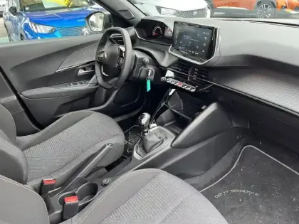 Photo 107 Peugeot 2008  100 S&S BVM6
