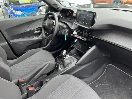 Photo 42 Peugeot 2008  100 S&S BVM6