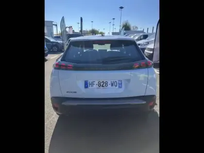 Photo 51 Peugeot 2008  100 S&S BVM6