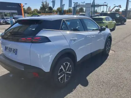 Photo 33 Peugeot 2008  100 S&S BVM6