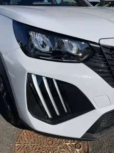 Photo 39 Peugeot 2008  100 S&S BVM6