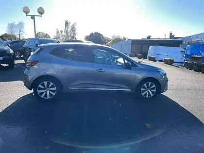 Photo 26 Renault Clio Gén. V (BJA) Ph1 NG Evolution 5