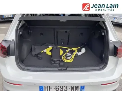 Photo 27 Volkswagen Golf  1.5 eHybrid 204 DSG6