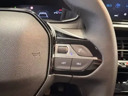 Photo 60 Peugeot 208  100 S&S BVM6