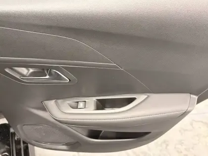 Photo 10 Peugeot 208  100 S&S BVM6