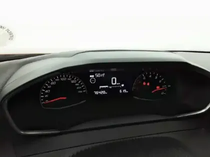 Photo 9 Peugeot 2008  PureTech 100 S&S BVM6