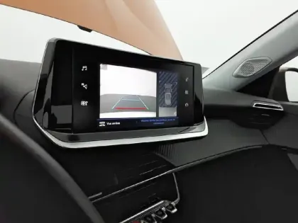 Photo 21 Peugeot 2008  PureTech 100 S&S BVM6