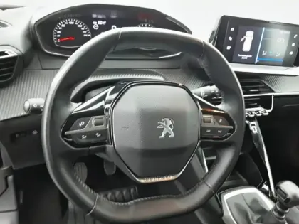 Photo 8 Peugeot 2008  PureTech 100 S&S BVM6