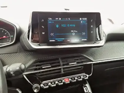 Photo 14 Peugeot 2008  PureTech 100 S&S BVM6