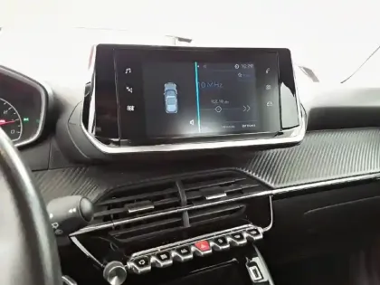 Photo 17 Peugeot 2008  PureTech 100 S&S BVM6