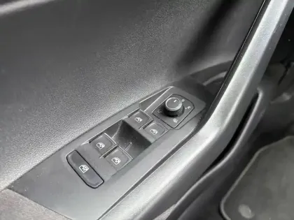 Photo 49 Volkswagen Taigo  1.0 TSI 116 DSG7