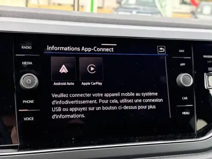 Photo 13 Volkswagen Taigo  1.0 TSI 116 DSG7